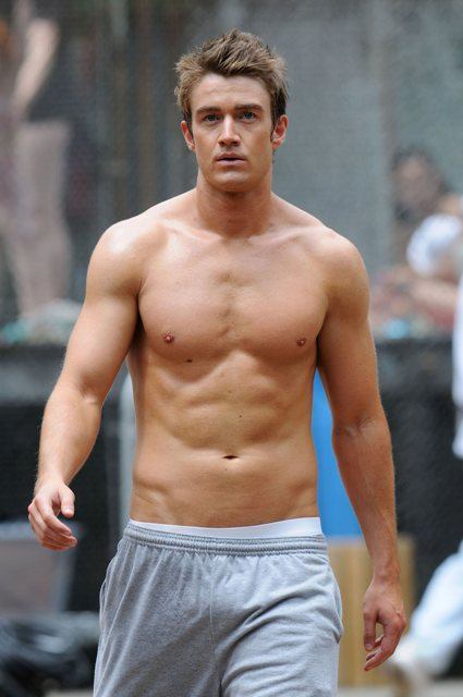 robert buckley one tree hill. monday night when one tree
